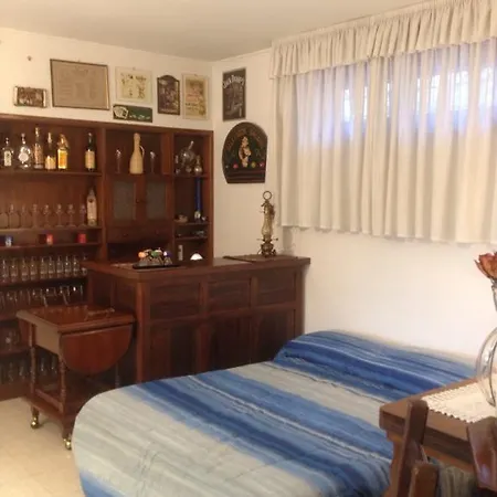 Lodge Roma